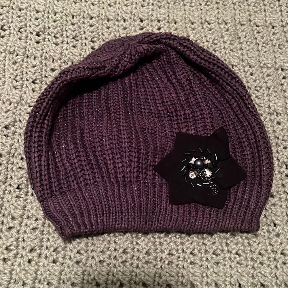 Simply Vera Vera Wang Plum Knit Hat with Black Floral Detail